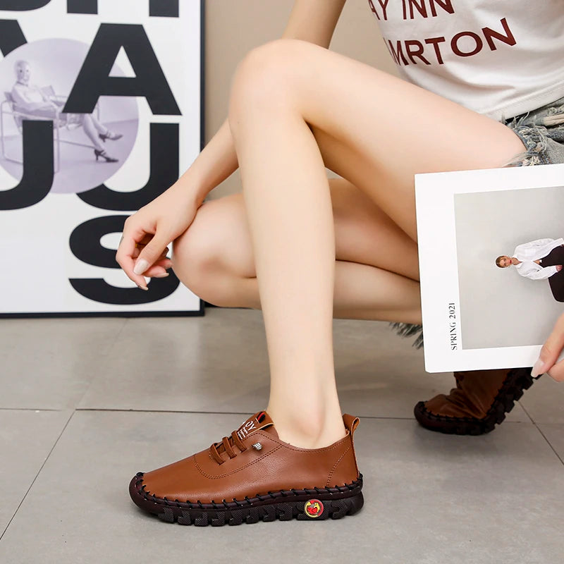 Sneakers Women Shoes Loafers Lace Up Leather Flat New Spring Ladies Casual Shoes Outdoor Travel and Walking Women Shoes