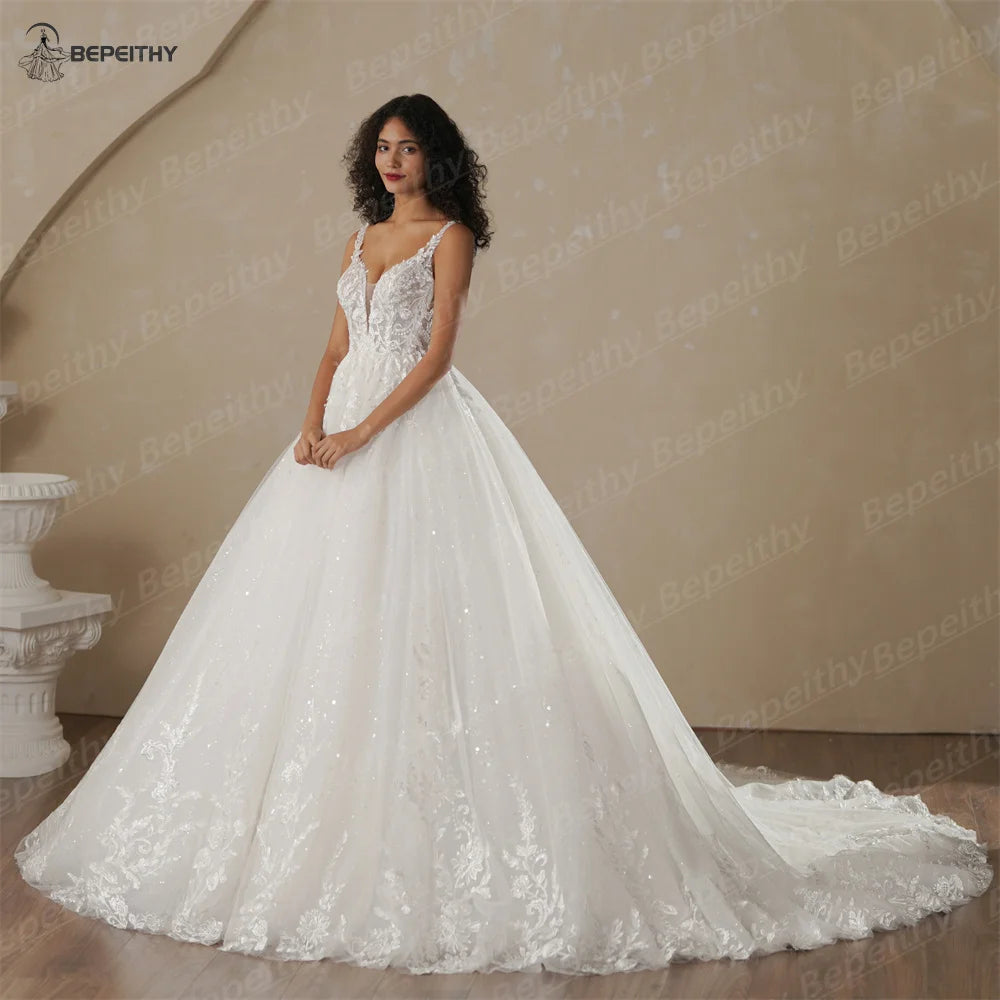 BEPEITHY V-Ausschnitt Brautkleid - Ärmellos Elfenbein Gr S M