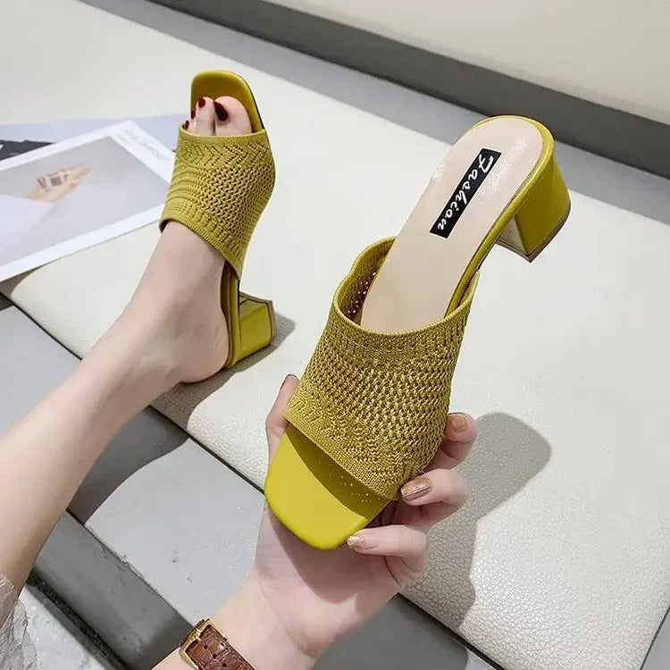 Women Slippers 2022 Summer Closed Toe Comfort Slippers Women Fashion Fly Weave Outdoor Sandals Women Medium Heel Slippers