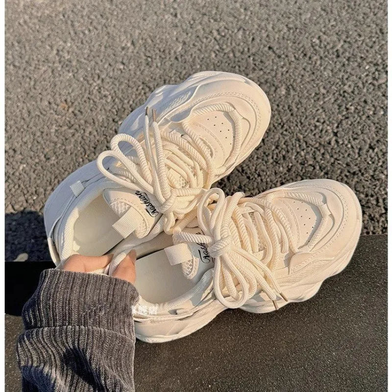 YSHUNIJ Plateau Sneaker Damen - Weiß 3cm Absatz Passt