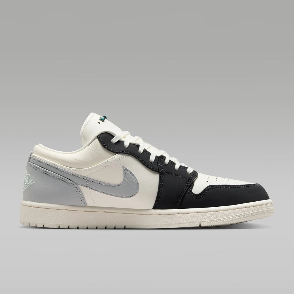 Nike IO2242-101 Jordan Zoom Air Cushioning - Mărimea EU 46.5 Talpă exterioară din cauciuc cu croială joasă