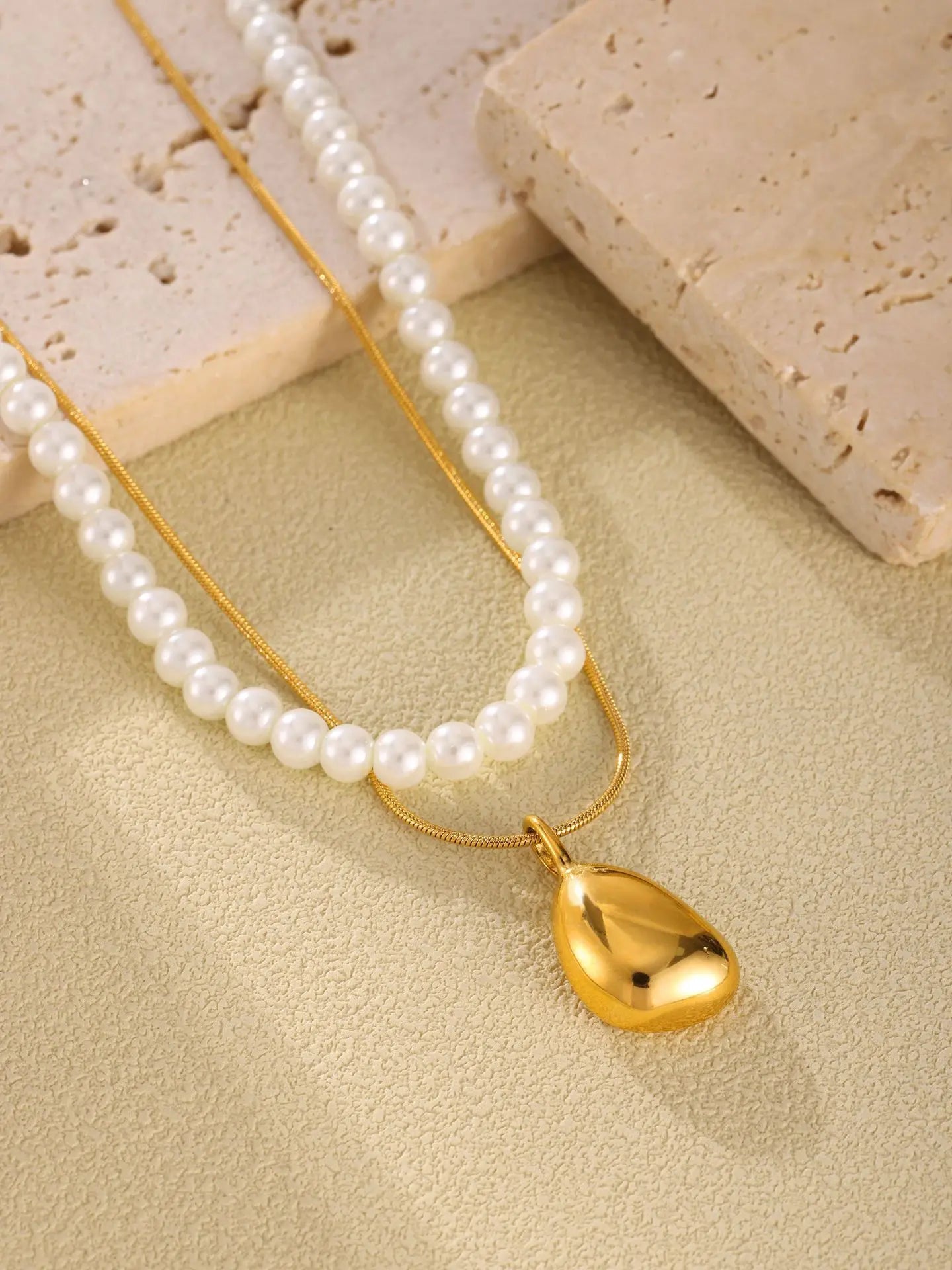 Gorgeous Necklace for Women White Pearl Beaded Gold Plated Chain Pendant Daily Charm Waterproof Jewelry Gift