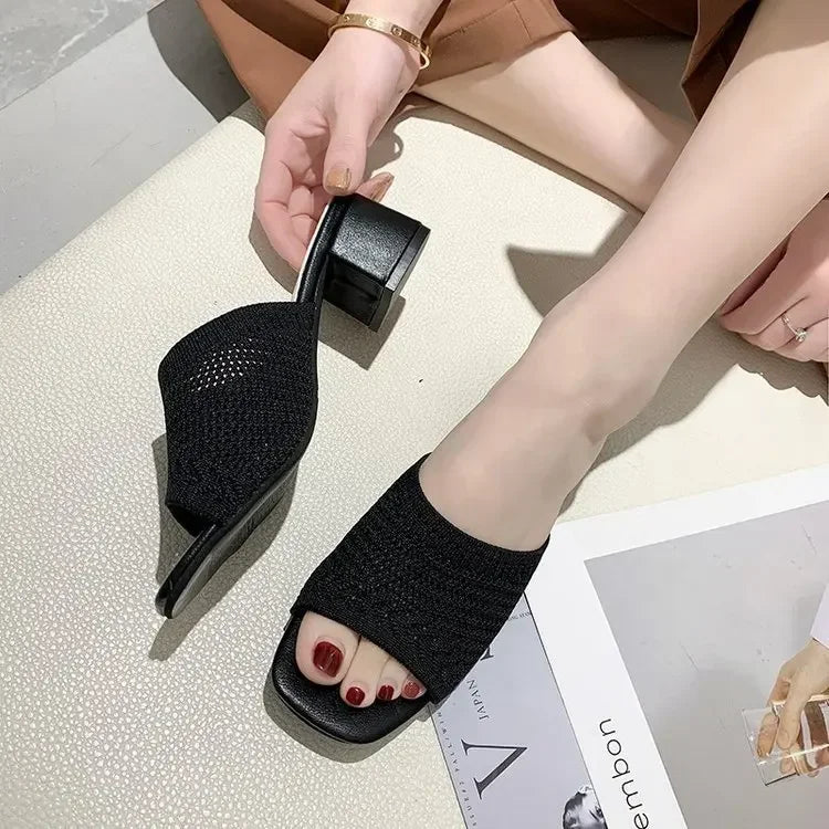 Women Slippers 2022 Summer Closed Toe Comfort Slippers Women Fashion Fly Weave Outdoor Sandals Women Medium Heel Slippers