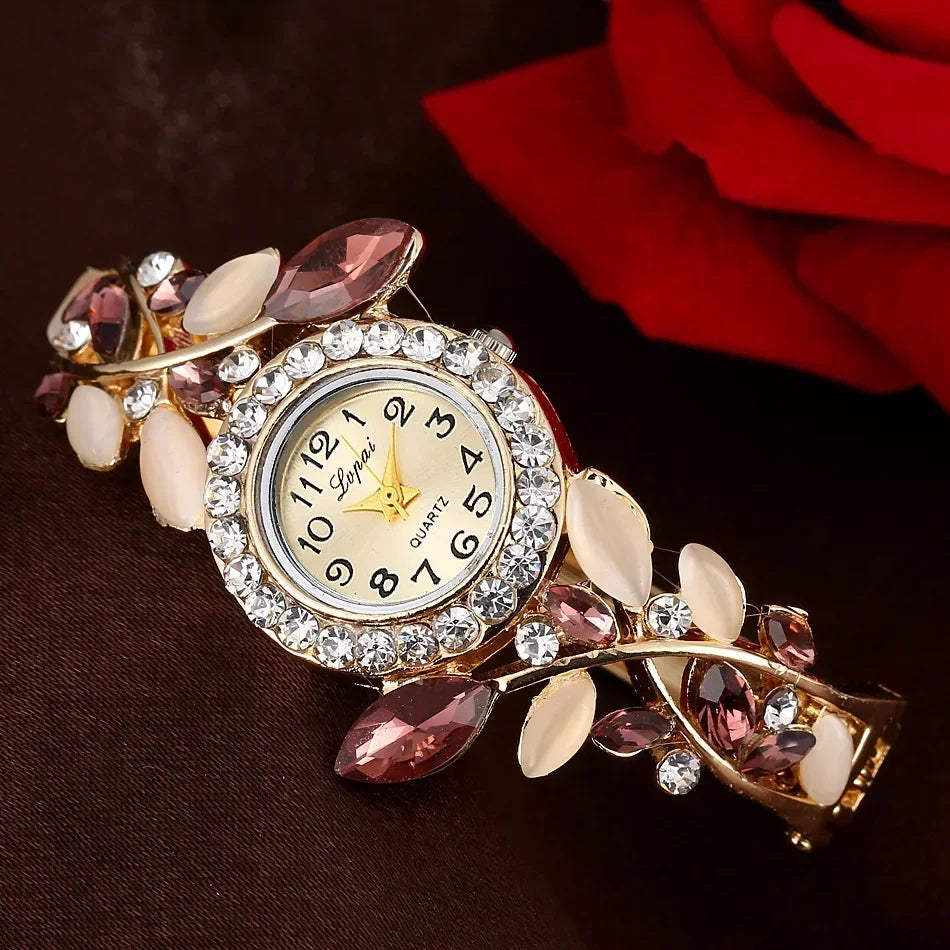 Vintage Strass Blumen Damen Uhren - Luxus Weiblich Armband Uhr Stahlband - Mode Quarz Damen Uhr Geschenk