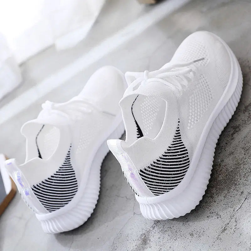 Women's Shoes 2021 Spring White New Breathable Sports Mesh Versatile Summer Hollow Walking Flying Woven No-slip Ladies Sneakers