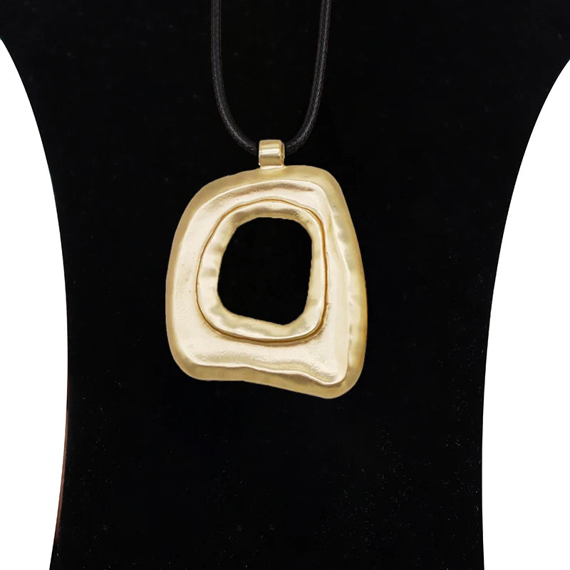 ZXZCN Lange Goldkette Unregelmäßiger Anhänger - Zink 60cm