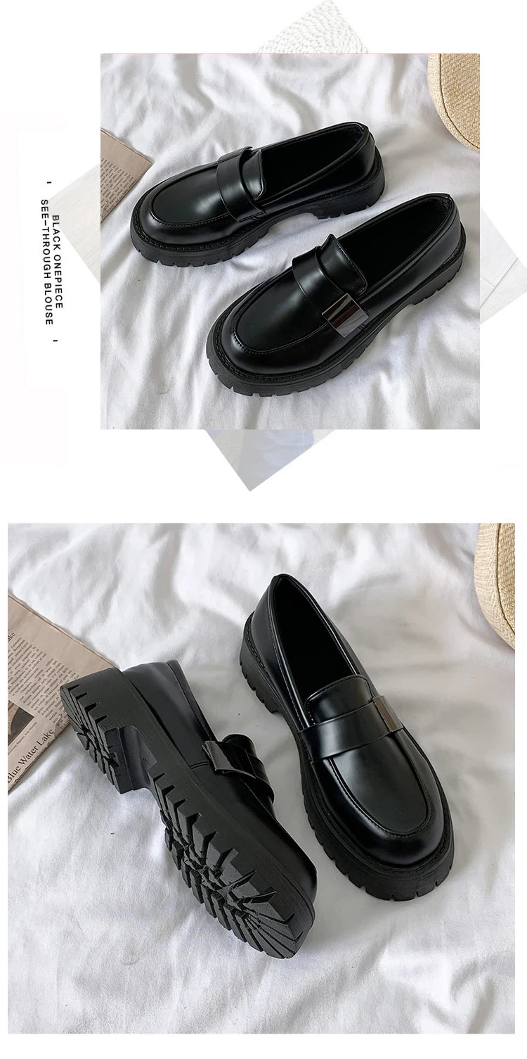Womens Derby Shoes Black Flats British Style Casual Female Sneakers Ladies' Footwear Shallow Mouth Loafers With Fur Soft 2022