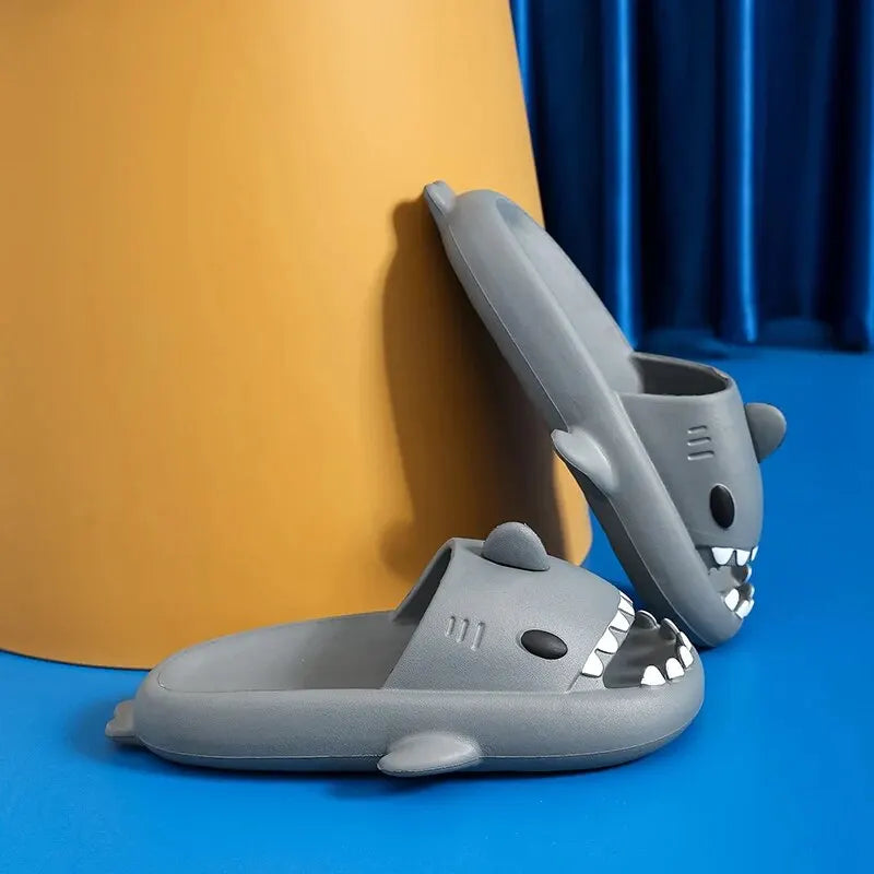 Niedlich Hai Hausschuhe Plattform Frauen Männer Innen Badezimmer Cloud Slides Paare Sommer Weich Eva Weiblich Männlich Strand Flip Flops