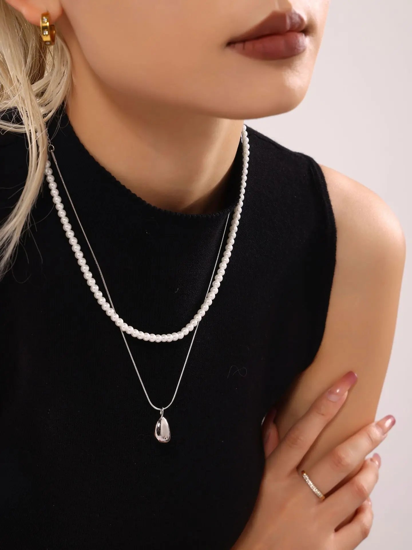 Gorgeous Necklace for Women White Pearl Beaded Gold Plated Chain Pendant Daily Charm Waterproof Jewelry Gift