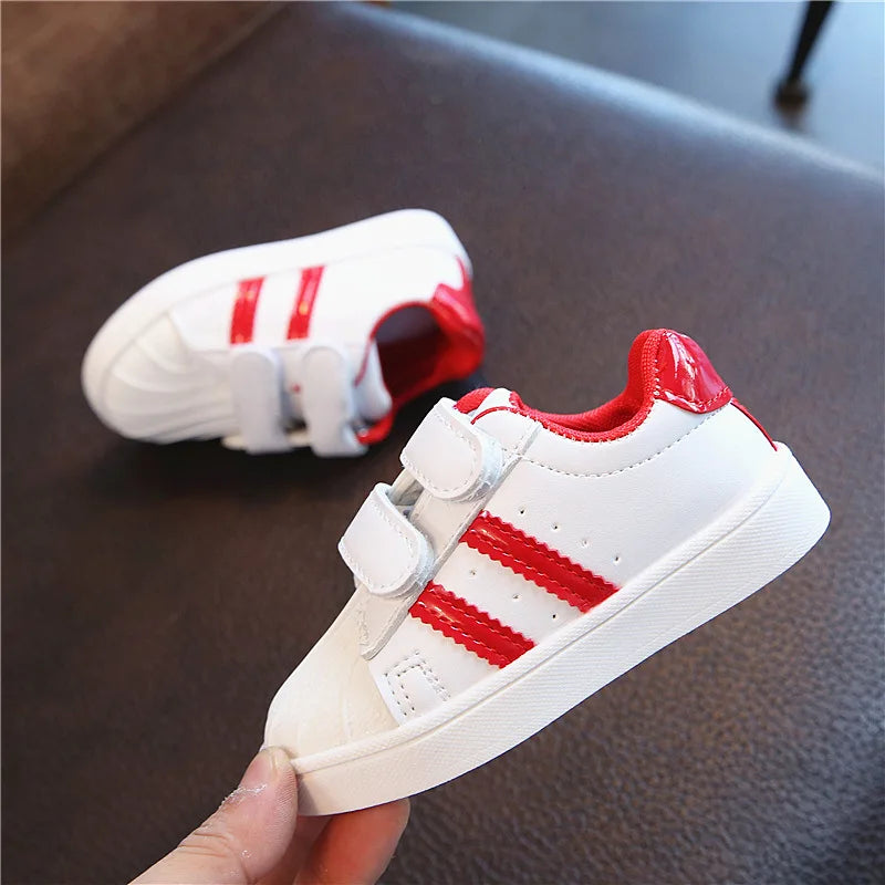 Baby Schuhe 2025 - Jungen Sneakers Mädchen Kleinkind Schuhe - PU Leder Flats Fashion Weiche Kinder Casual Schuhe