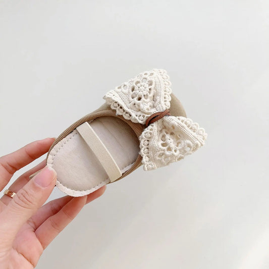 Mädchen Schuhe 2025 - Frühling Western Schleife Baby Schuhe - Vielseitige Sneaker Outdoor Rutschfest Weiche Sohle