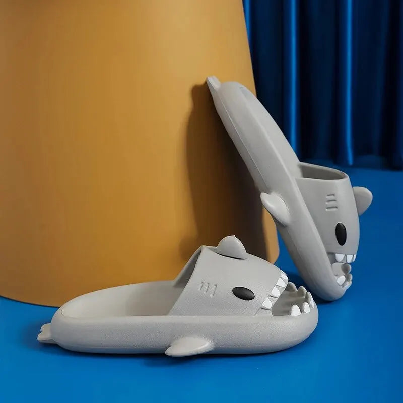 Niedlich Hai Hausschuhe Plattform Frauen Männer Innen Badezimmer Cloud Slides Paare Sommer Weich Eva Weiblich Männlich Strand Flip Flops