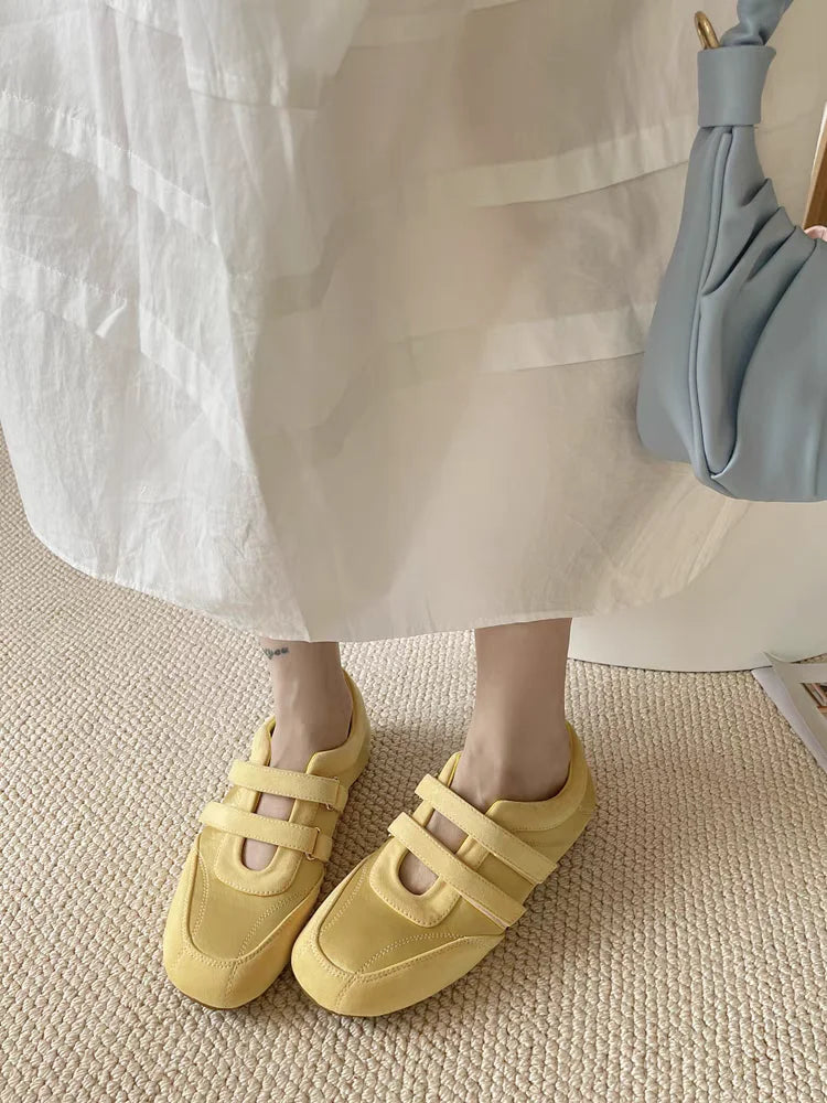 Women Flats Sneakers Designer Casual Shoes Running Sport Shoes 2025 Fashion New Brand Walking Comfort Spring Mujer De Zapatillas