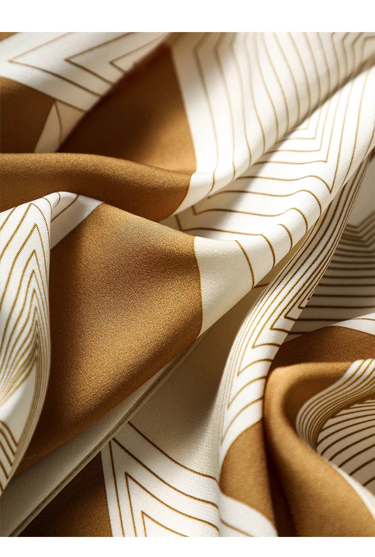 Elegant Style Ladies' Top for Day-to-day and Workplace Graceful Design Women's Blouse with Chic Print and Buttons