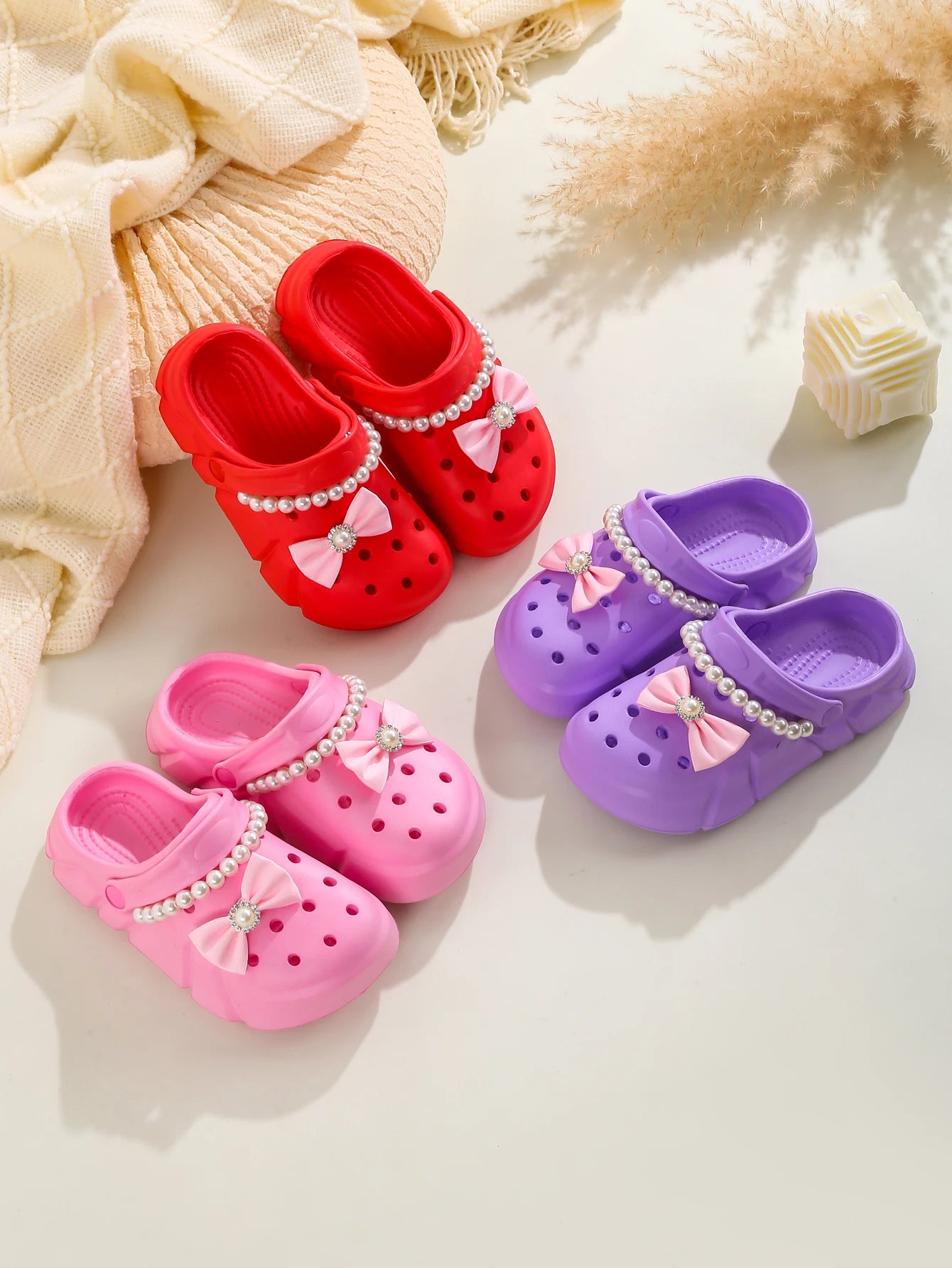 Mädchen-Clogs 2025: Atmungsaktive Schleife-Accessoires - Strand Garden Collection