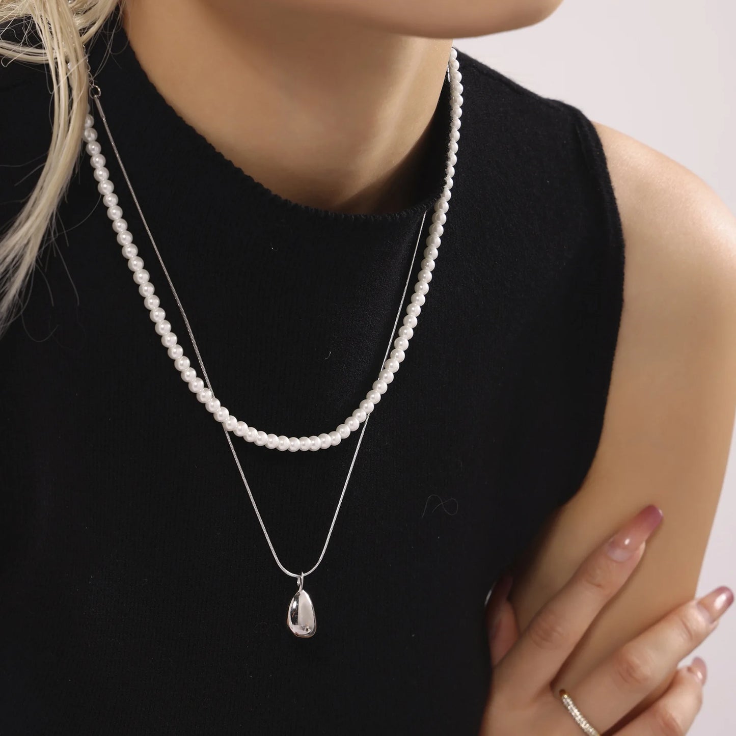 Gorgeous Necklace for Women White Pearl Beaded Gold Plated Chain Pendant Daily Charm Waterproof Jewelry Gift