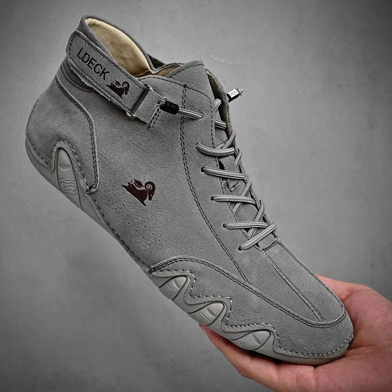 Sneakers Men Casual Shoes Man High Top Sneakers Winter Warm Designer Fashion Loafers Lace Up Shoes Men Boots 2024