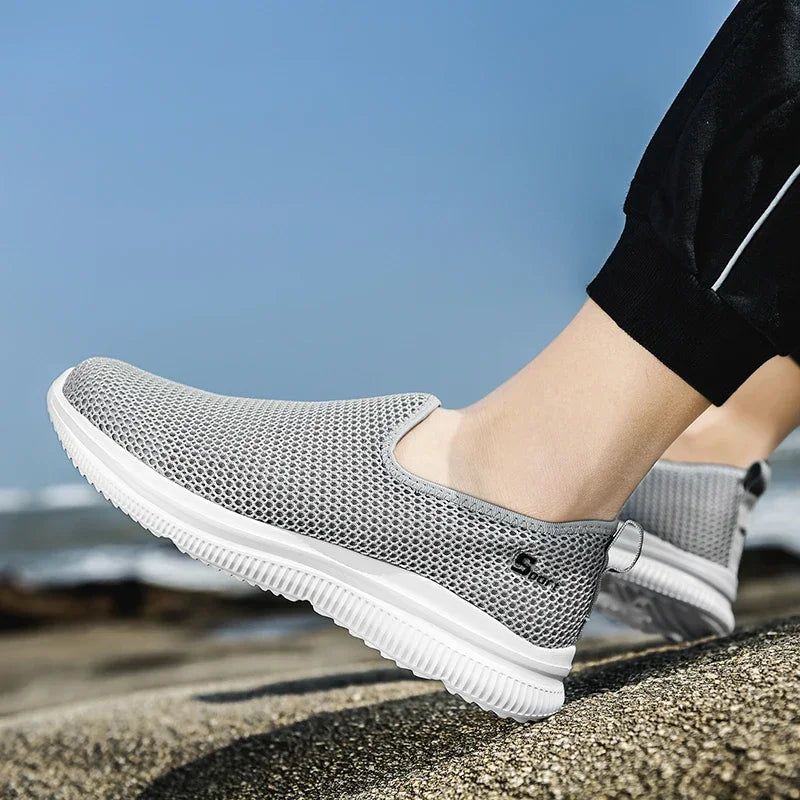 Herren Sneakers Atmungsaktiv Sommer Unisex Casual Schuhe Outdoor Rutschfest Mesh Loafers Walking Leicht Mode Männlich Tennis Schuhe