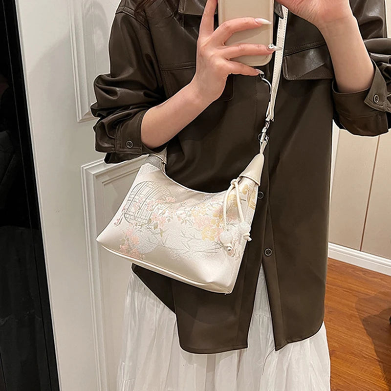 HebeiChoice Crossbody Bestickt - Volumen 2L 22x15cm