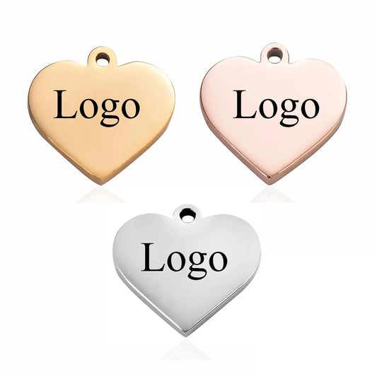 Edelstahl Herz Anhänger 2025 - 20 Stück Gravur Logo 15mm Charms für DIY Schmuck - Golden Bridge Store