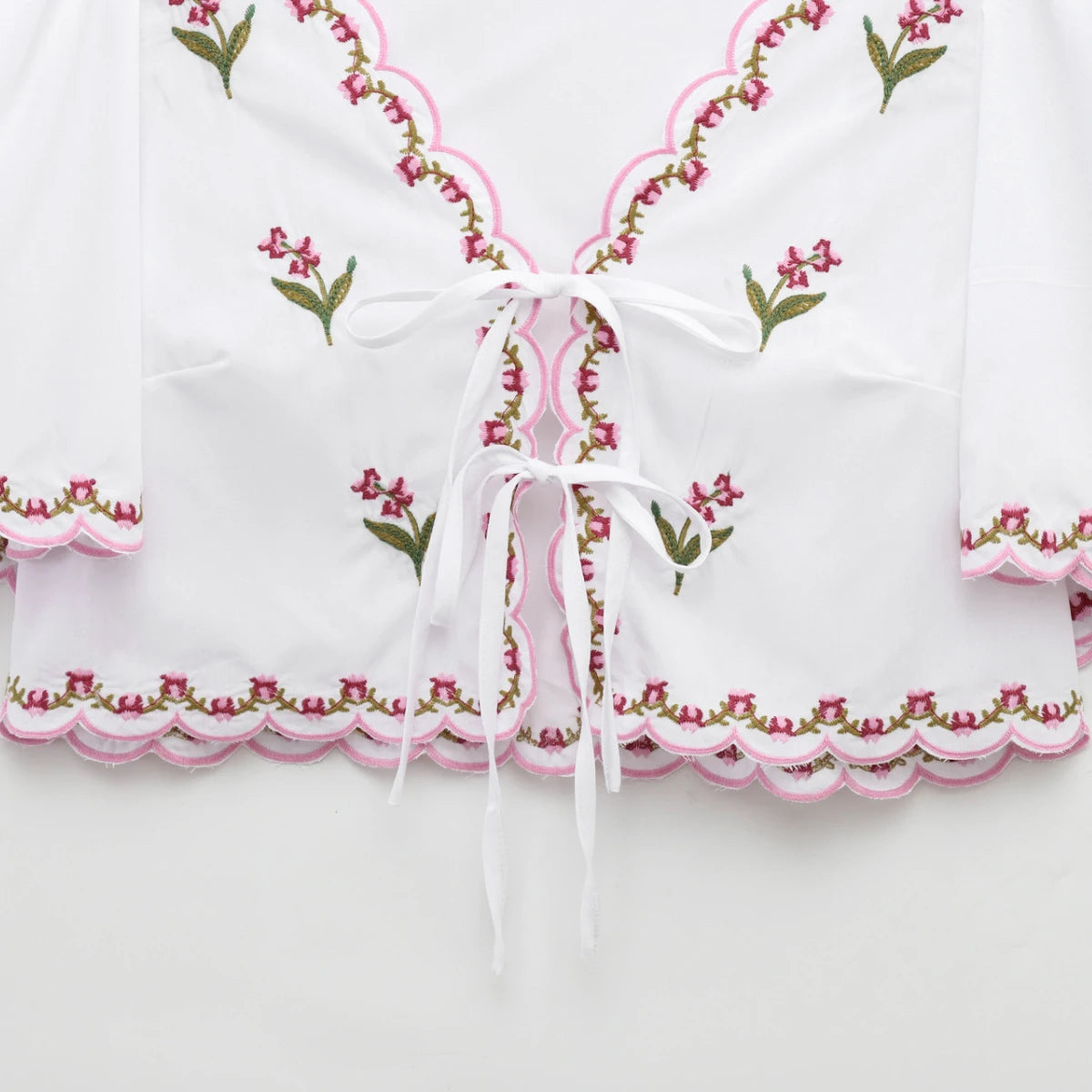 ZBZA Women's Floral Embroidered Shirt V-neck Short Sleeve Front Tie Loose Hem Top Spring and Summer New Versatile Chic Cardigan