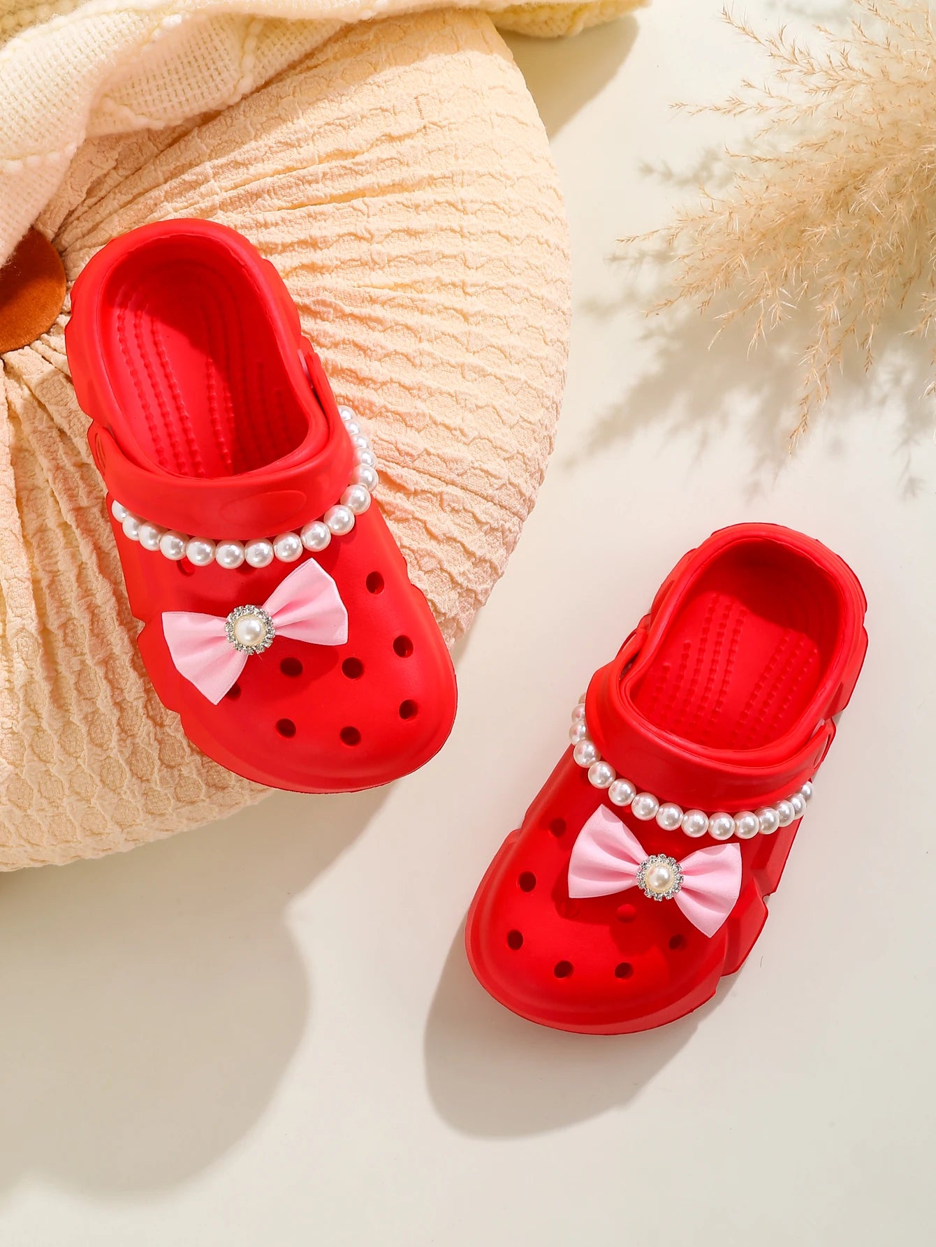 Mädchen-Clogs 2025: Atmungsaktive Schleife-Accessoires - Strand Garden Collection
