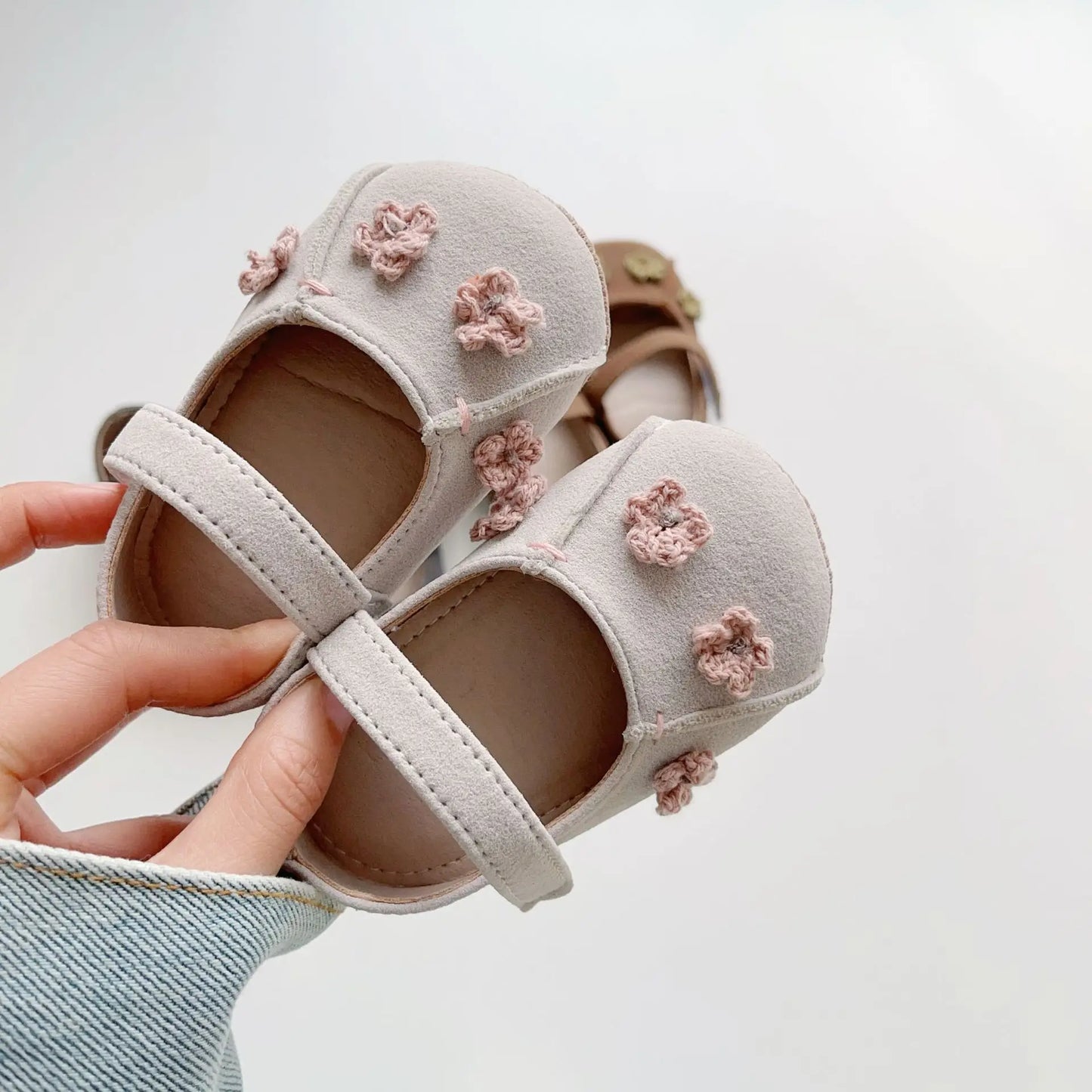 Mädchen Schuhe 2025 - Frühling Baby Prinzessin Koreanische Edition Blumen - Elastik Band Weiche Sohle Sneakers 1-3J