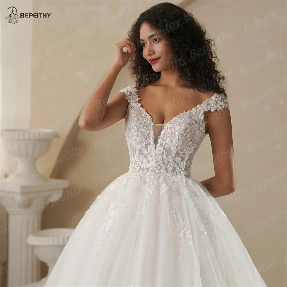 BEPEITHY Customized V-Hals Cap-Sleeves Prinzessin Hochzeitskleider Für Frauen 2025 Frühling Spitze Boho Brautkleid