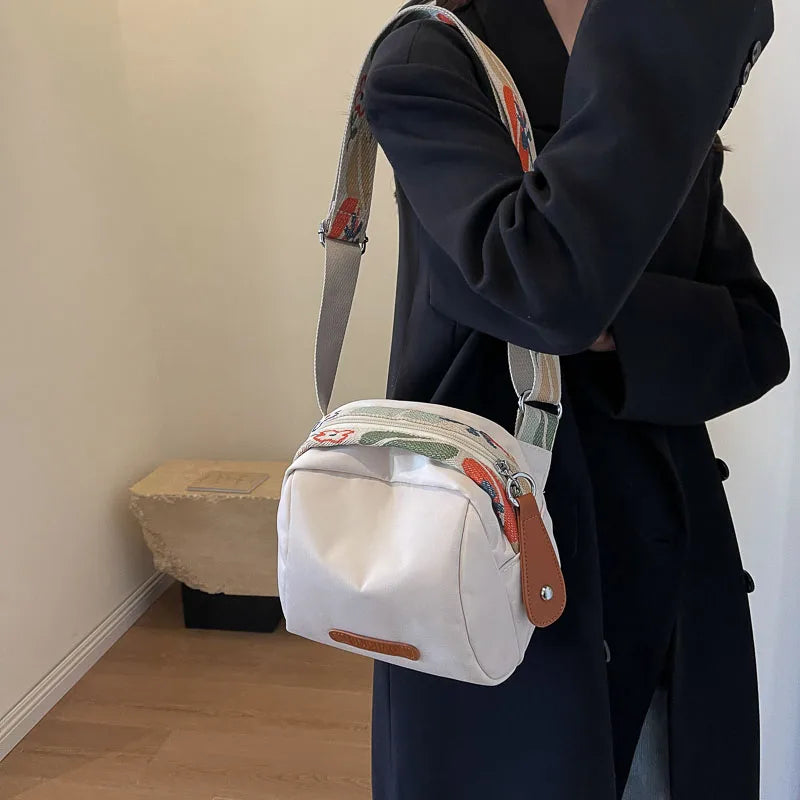 Fashion Crossbody Bags For Women Oxford Cloth Pillow Shell Shoulder Bag Large Capacity Travelling Casual Street Small Fabric Bag