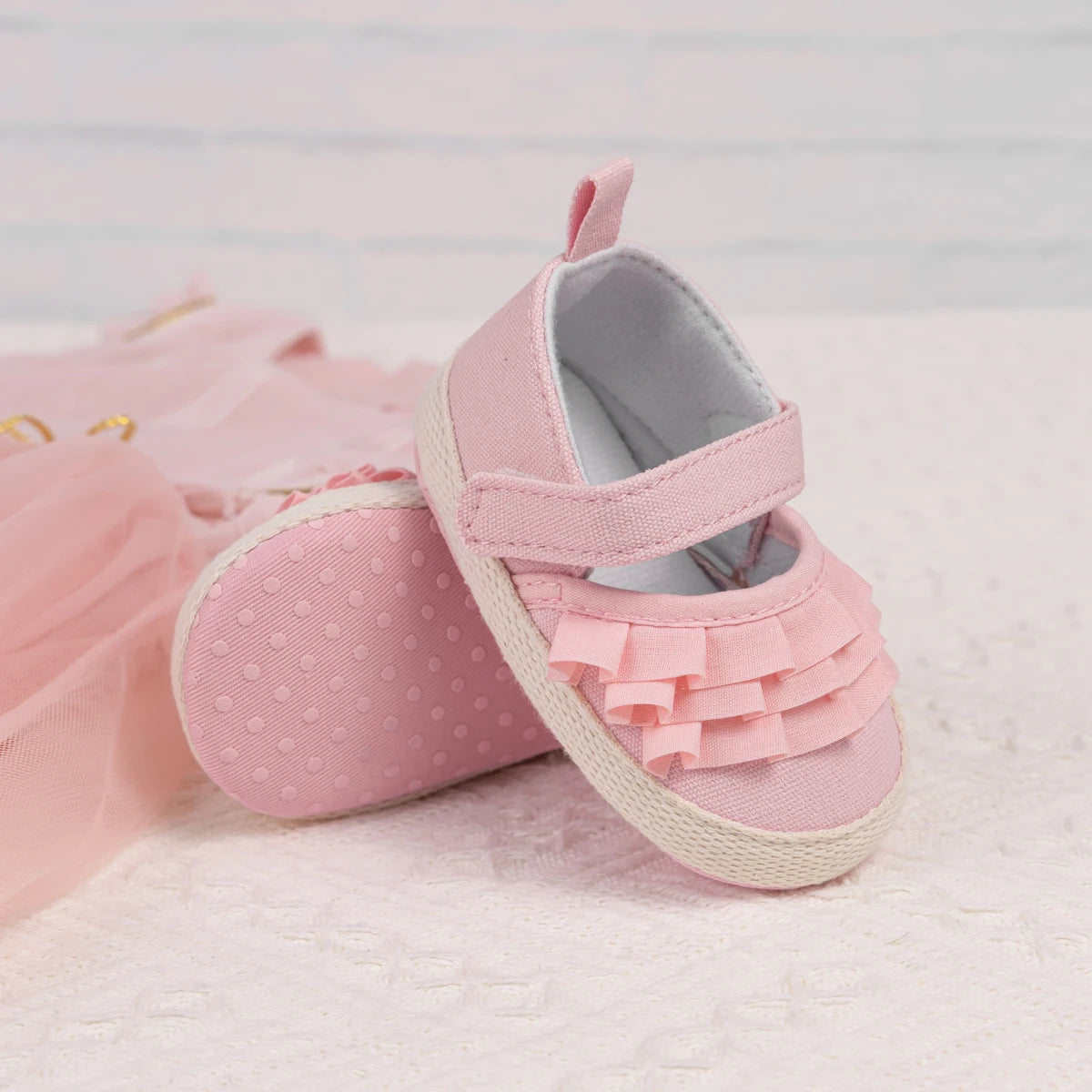 KIDSUN Schöne Spitze Baby Mädchen Schuhe 2025 - Frühling Herbst Baumwolle Sohle Rutschfest - Kleinkind Erste Laufschuhe Krippe Prinzessin Hochzeit