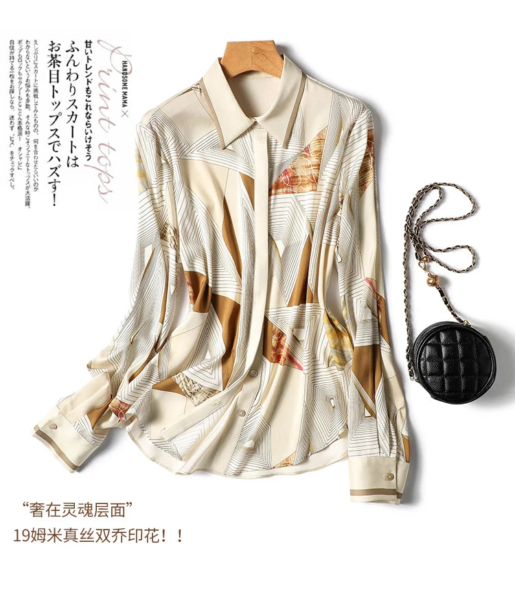 Elegant Style Ladies' Top for Day-to-day and Workplace Graceful Design Women's Blouse with Chic Print and Buttons