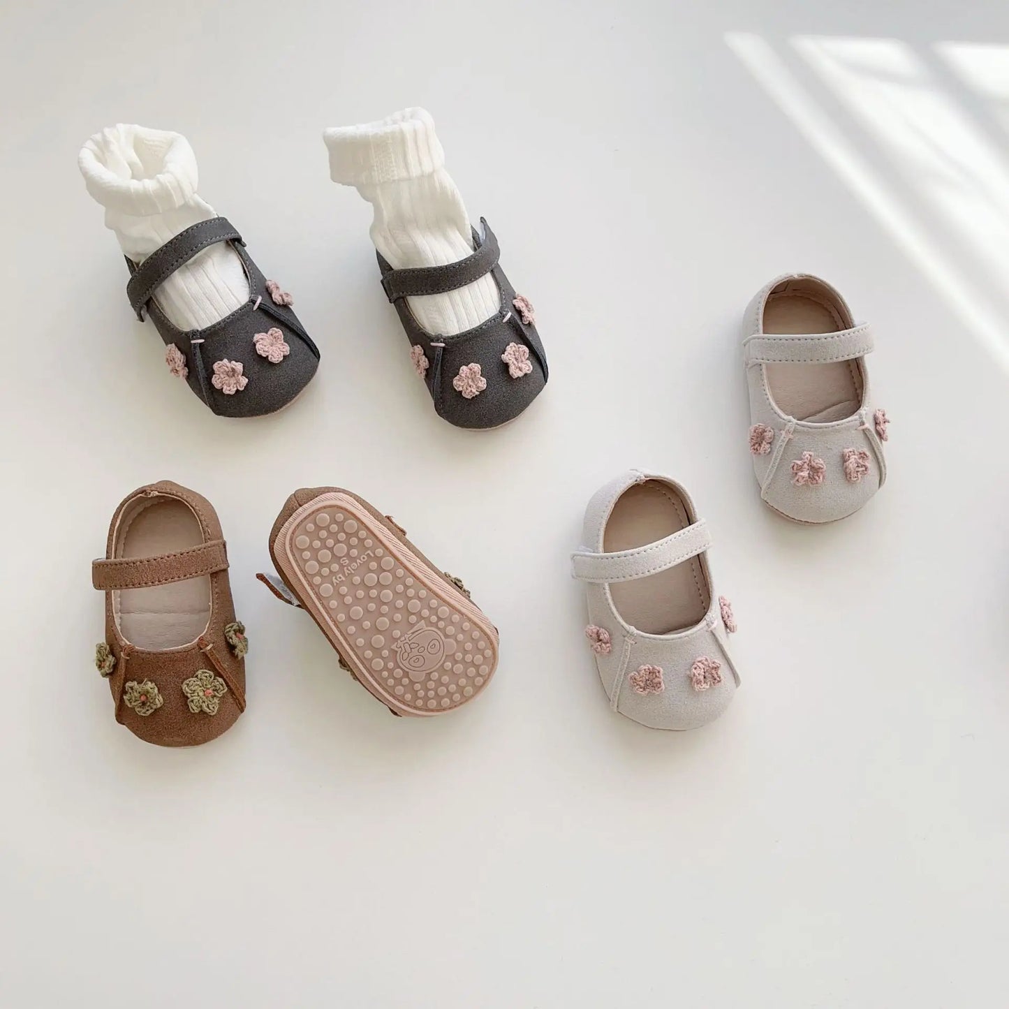 Mädchen Schuhe 2025 - Frühling Baby Prinzessin Koreanische Edition Blumen - Elastik Band Weiche Sohle Sneakers 1-3J