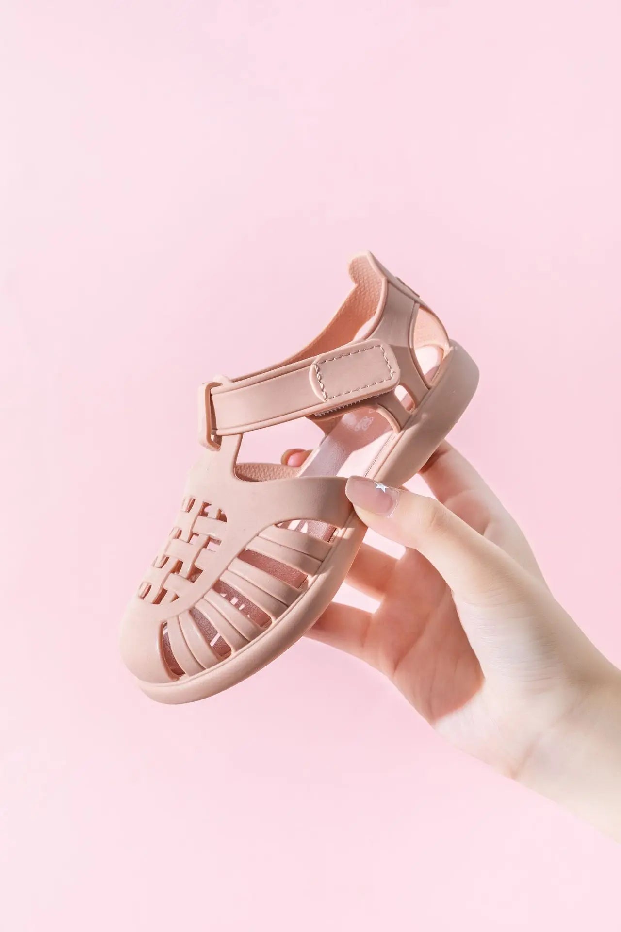 Hochwertige Kinder Strand Schuhe Meer Sommer 2025 - Mädchen Sandalen Baby Weich Rutschfest - Prinzessin Jelly Schuhe Jungen Römische Flip-Flops