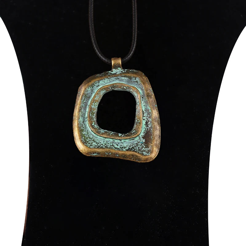 ZXZCN Lange Goldkette Unregelmäßiger Anhänger - Zink 60cm