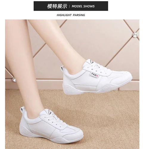 Women Shoes 2024 New Casual Lightweight Sports Shoes WomenBreathable Little White Platform Shoes White Sneakers Women