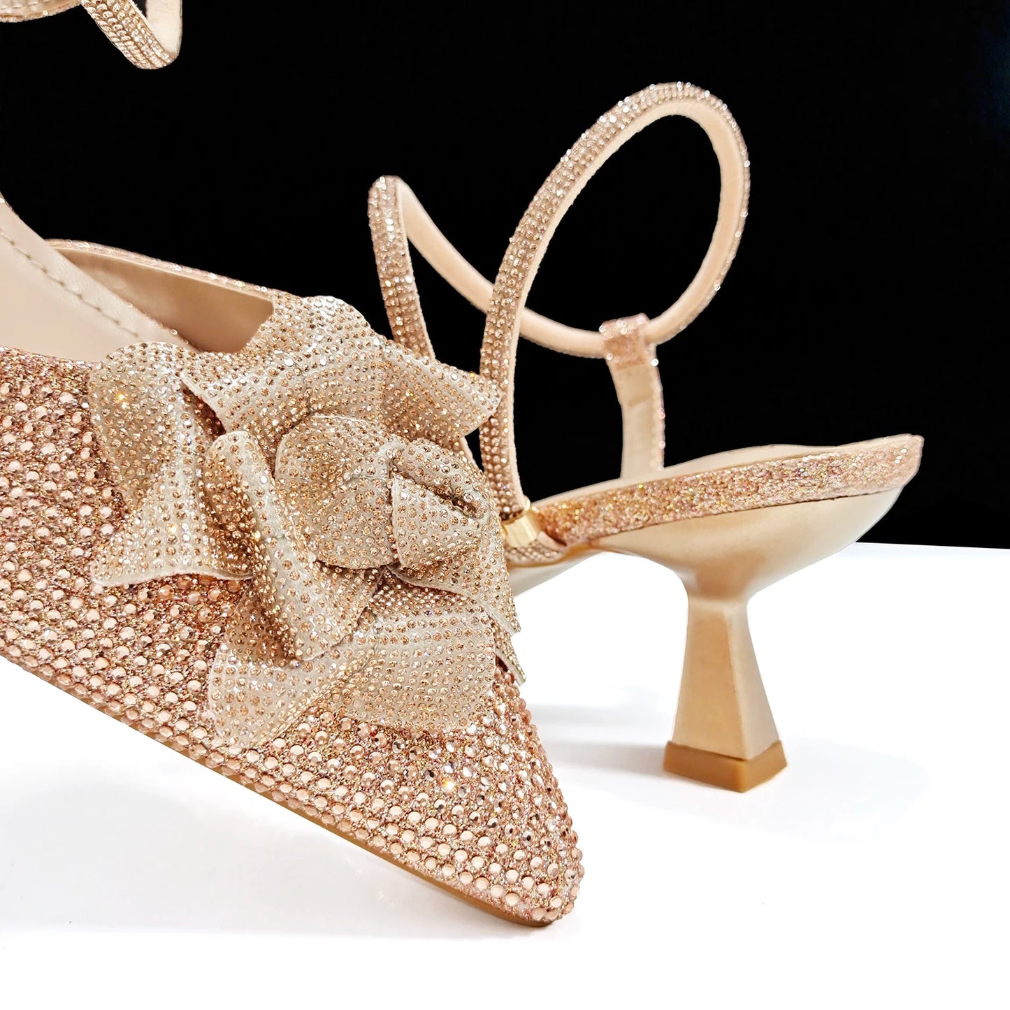 Queena Yan Italienisches Design Noble Stil Damen Sandalen Große Blumen Elegante Hohe Absatz Frauen Schuhe Party Schuhe