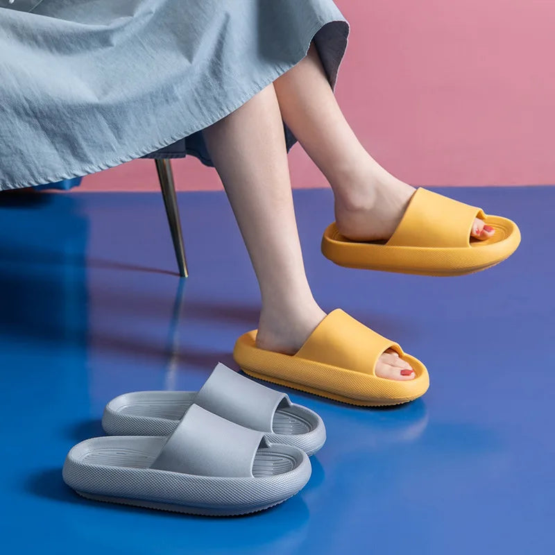 New Soft EVA Slippers Couples Home Slipper Outdoor Beach Summer Sandals Bath Men Flip Flops Non-Slip Women Thick Sole Shoes