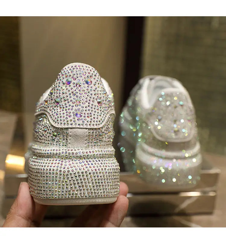 New Brand Women Fashion Casual Glitter Sparkling Sneakers Women Encrusted Lace Up Shoes White Sole Fashion Street Sneakers Shiny