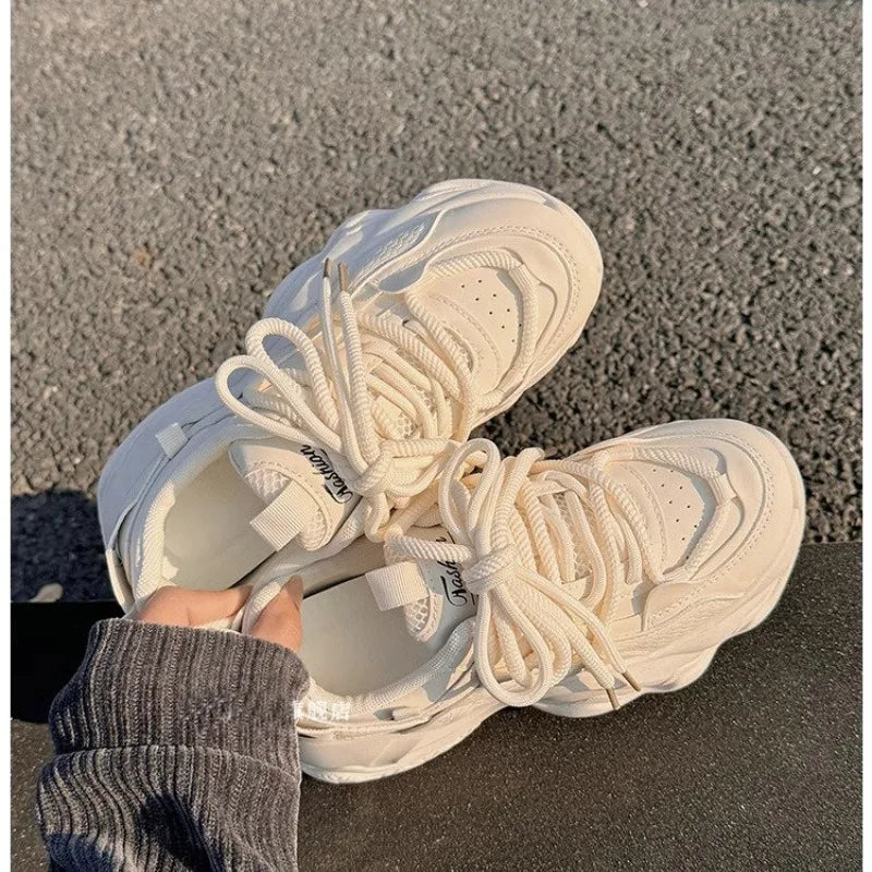 YSHUNIJ Plateau Sneaker Damen - Weiß 3cm Absatz Passt