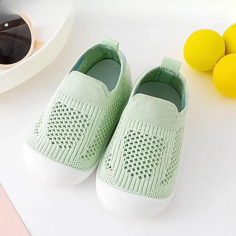 Luna Baby Weiche Sohle Mesh Atmungsaktiv - Rutschfest 22-24
