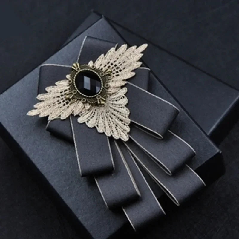 Set de nuntă 2025: Noua modă britanică pentru bărbați, performanță de nuntă pentru mire - Set de accesorii pentru bărbați cu papion, guler floral și buzunar, pentru petrecere de nuntă