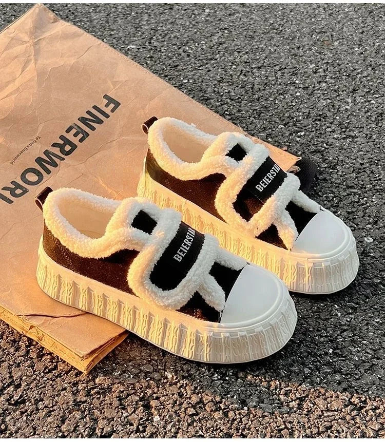 Winter Women Breathable Warm Sneakers White Wool Shoes Thick Heel Plaid Sneakers Casual Running Platform Lolita Shell Shoes