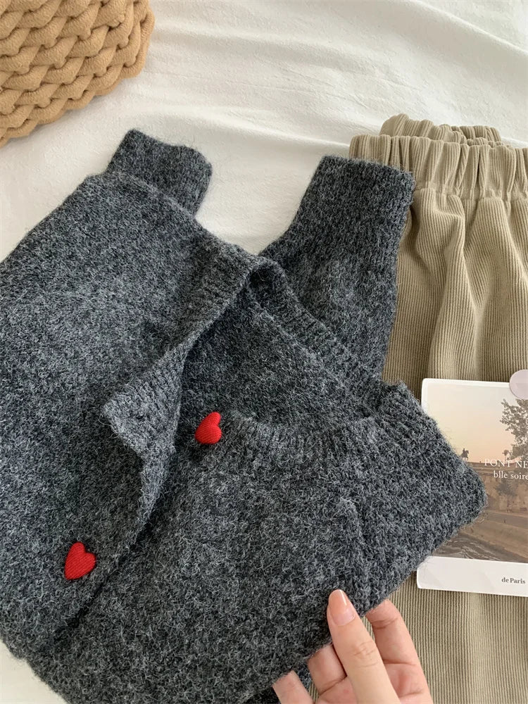 Cardigan din lână MOOIRUE APPAREL cu cataramă pentru umăr - Mărime normală, croială slim, material poliester, lână, spandex, nailon