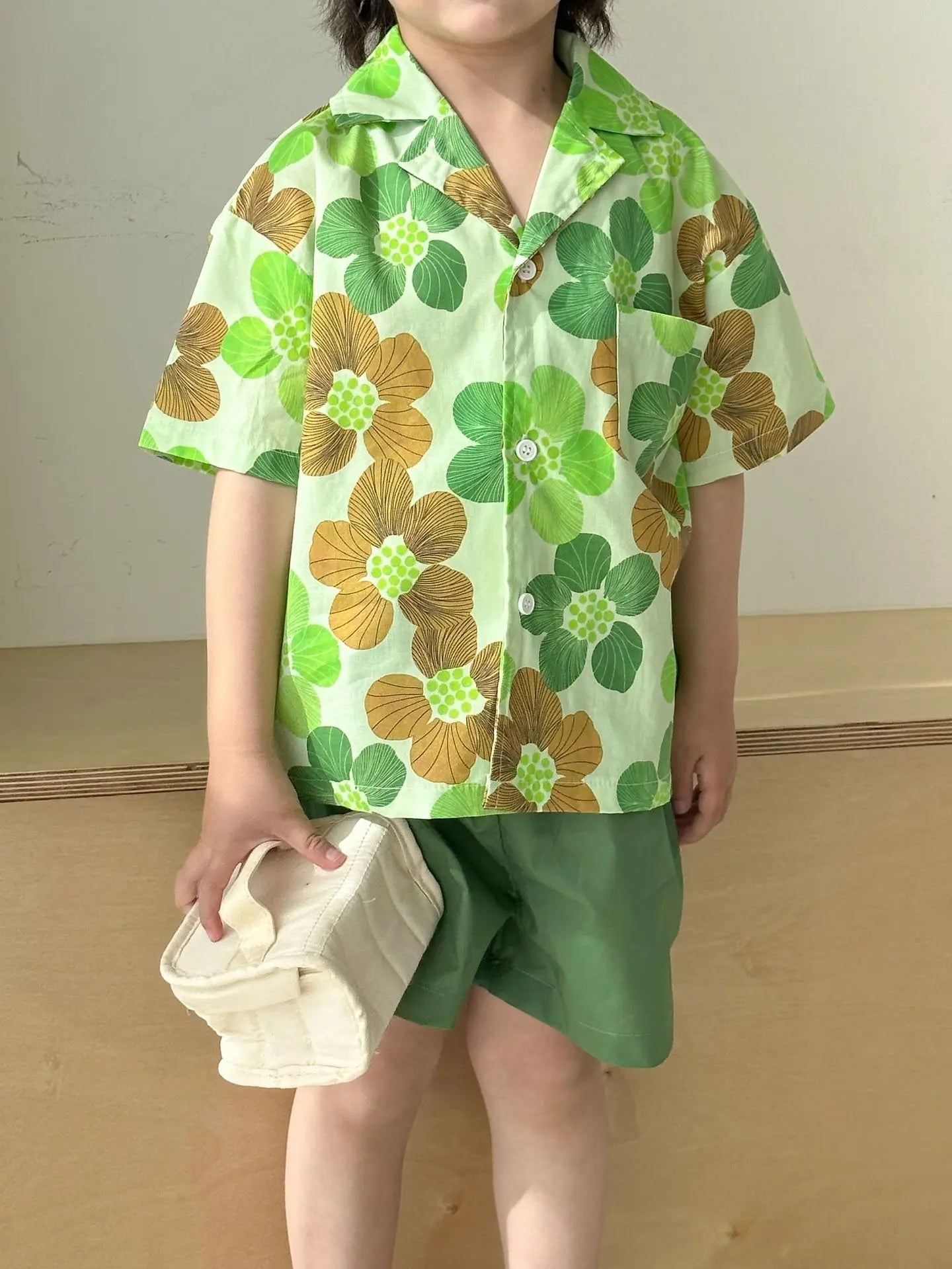 Kinder-Kleidungsset 2025 Sommer Neu Jungen Hemden Shorts 2-teilig Set Mädchen Blumenkleid Kinder Bruder Schwestern Outfits