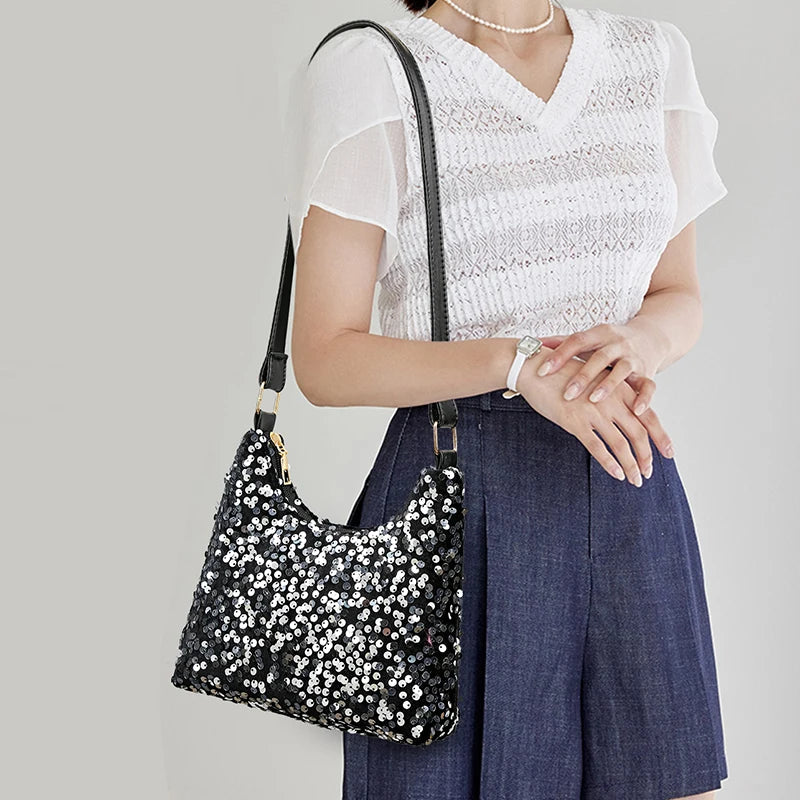 Popular handbags - women's shoulder-to-waist crossbody small bags that are versatile and suitable for all occasions.