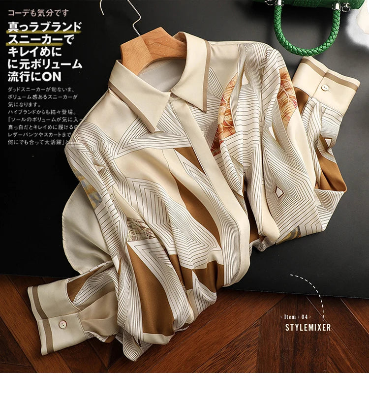 Elegant Style Ladies' Top for Day-to-day and Workplace Graceful Design Women's Blouse with Chic Print and Buttons