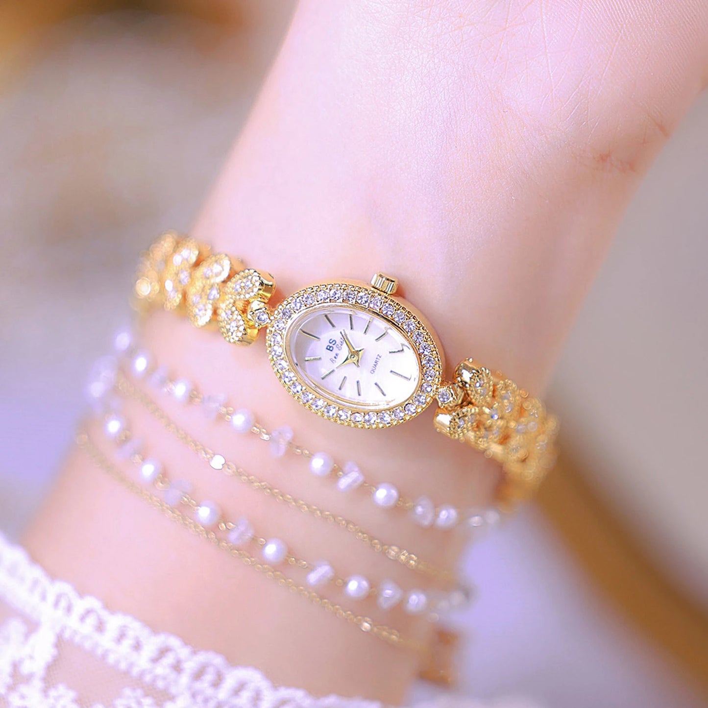 Uhren Frauen Luxus Vintage 2025 - Elegant Golden Armband Damen Uhr - Gold Strass Quarz Armbanduhren Geschenke Frauen Reloj