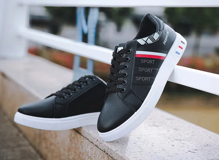 Men Shoes 2024 New White Fashion Sneakers Comfortable Leather Casual Flats for Male Plus Size Youth School Skateboard Sneakers