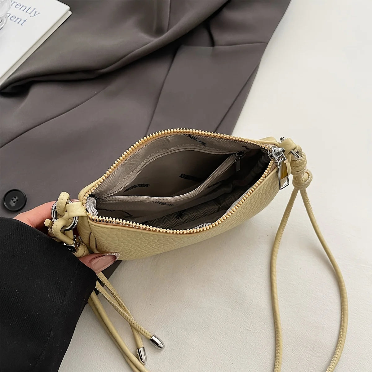 Ladies' Crossbody Bag Is Fashionable, Versatile, Solid Color, Exquisite Design, Daily Commuting, Casual Shoulder Bag