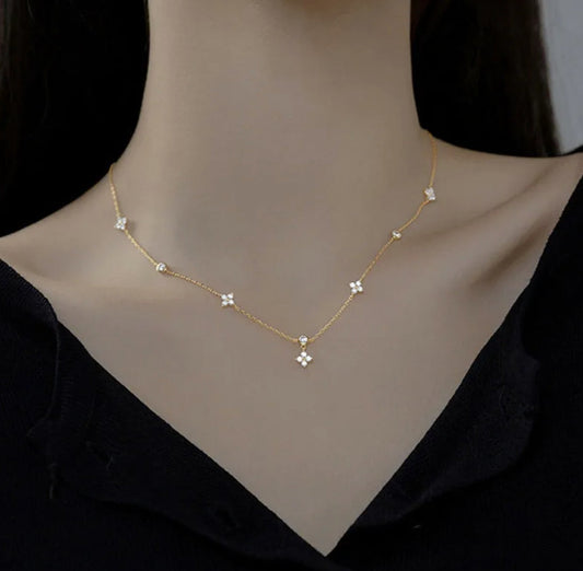 Colier cu pandantiv din argint 925, floare cu patru petale, 45cm